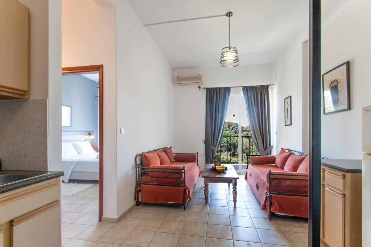 Hermes Hotel Vromolimnos Exterior foto