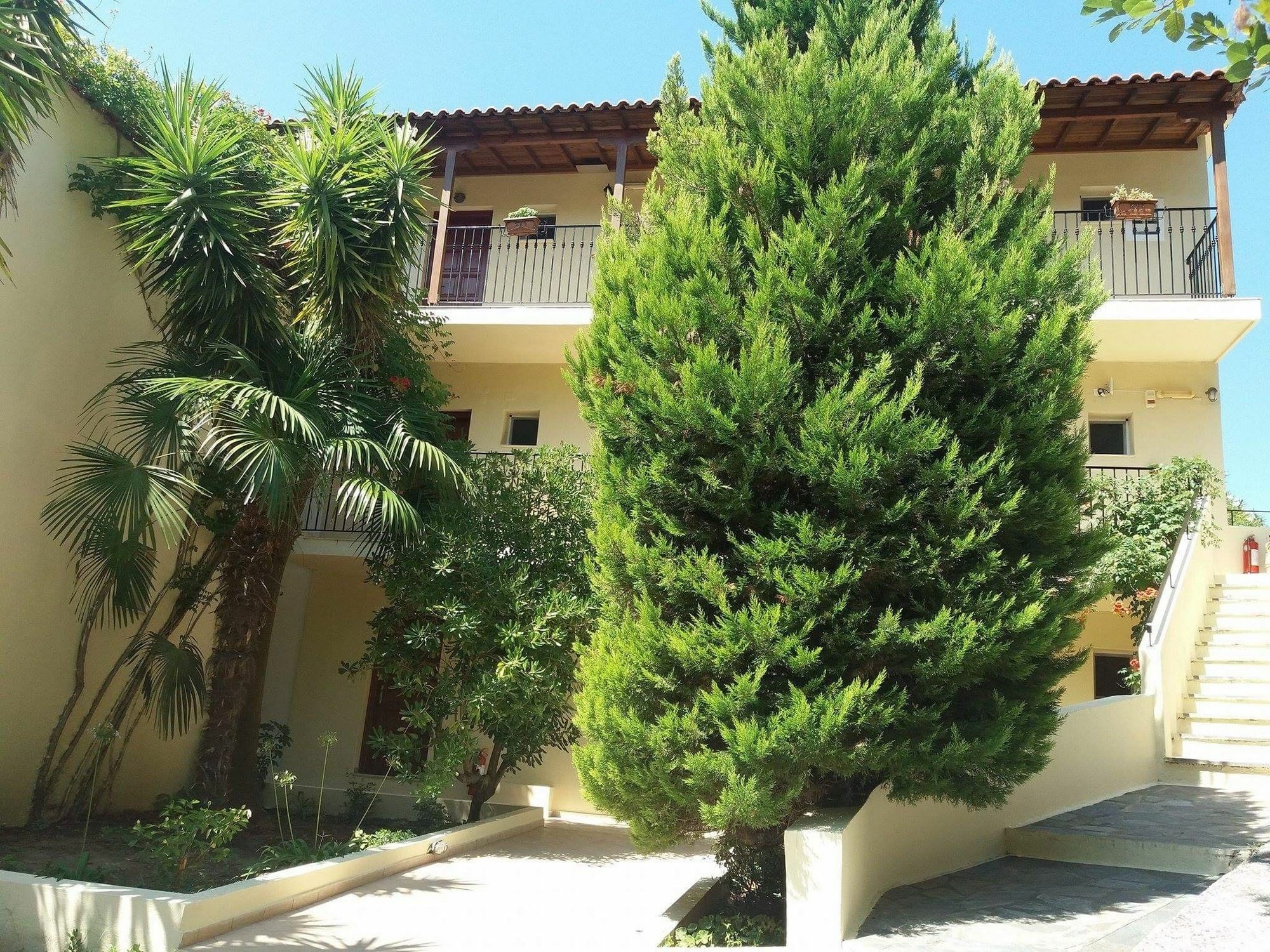 Hermes Hotel Vromolimnos Exterior foto